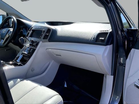 Used 2013 Toyota Venza Limited w/ Tow Prep Pkg AWD/4WD image 15