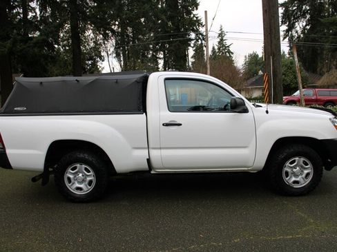 Used 2011 Toyota Tacoma 2WD Regular Cab image 10