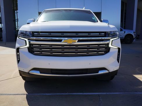 Used 2023 Chevrolet Tahoe Premier RWD image 3
