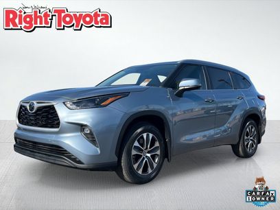 Used 2023 Toyota Highlander XLE