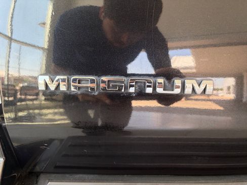 Used 2006 Dodge Magnum SRT8 w/ SRT Option Group III RWD image 27