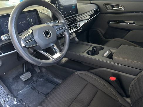 Used 2024 Honda Prologue EX image 4