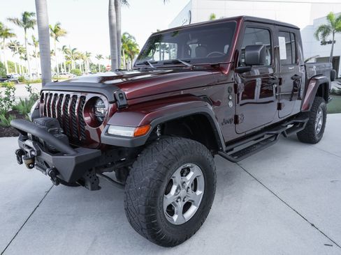 Used 2021 Jeep Gladiator Sport AWD/4WD image 5