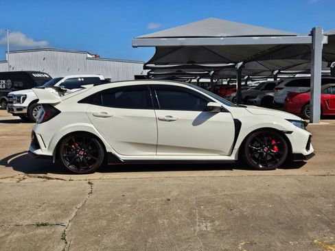 Used 2021 Honda Civic Type R image 4
