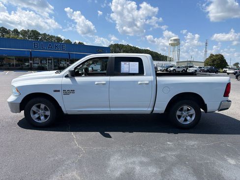 Used 2019 RAM 1500 Classic SLT w/ Protection Group AWD/4WD image 6