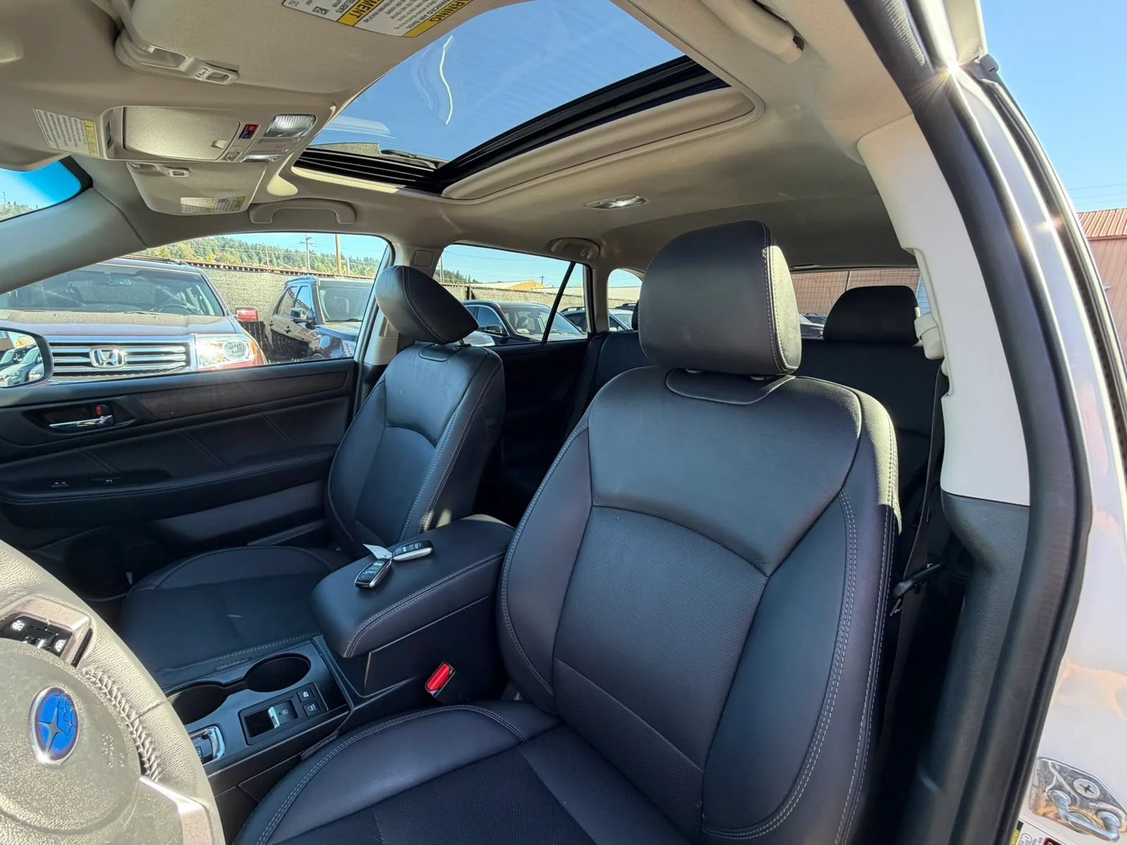 Used 2019 Subaru Outback 3.6R Limited w/ Popular Package #2 AWD/4WD image 28