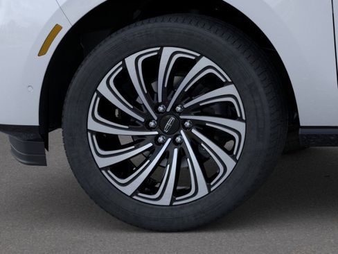 New 2026 Lincoln Navigator L Black Label AWD/4WD image 19
