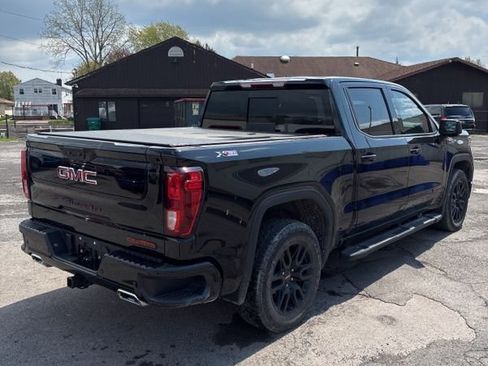 Used 2022 GMC Sierra 1500 Elevation w/ Elevation Premium Package AWD/4WD image 3
