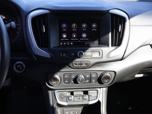 Used 2022 GMC Terrain SLE w/ Driver Convenience Package image 22