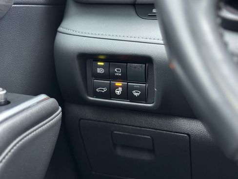 Used 2022 Toyota Highlander Limited image 23