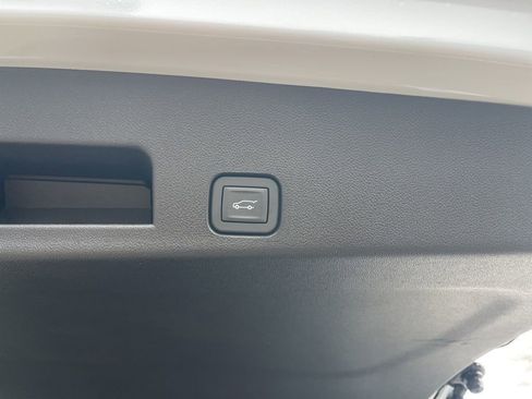 New 2026 Chevrolet Traverse Z71 w/ Enhanced Driving Package image 16