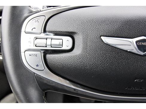 Used 2025 Genesis GV70 2.5T AWD/4WD image 19