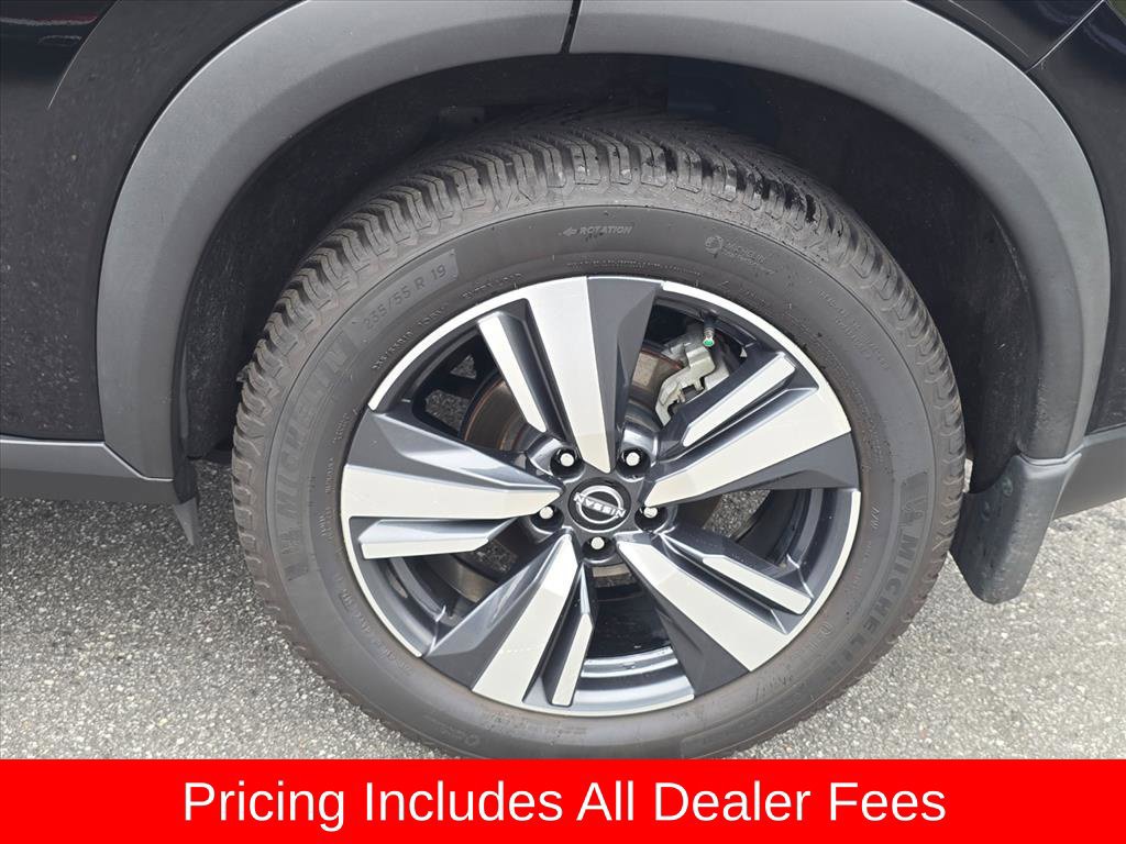 Used 2023 Nissan Rogue SL FWD image 12