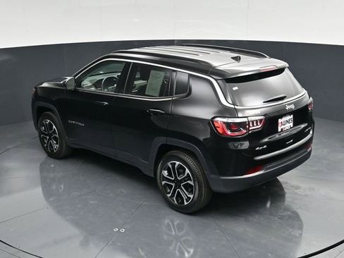 Certified 2022 Jeep Compass Limited image 50