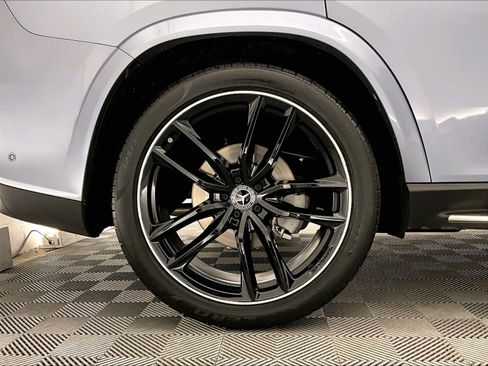 Used 2026 Mercedes-Benz GLS 450 4MATIC image 8