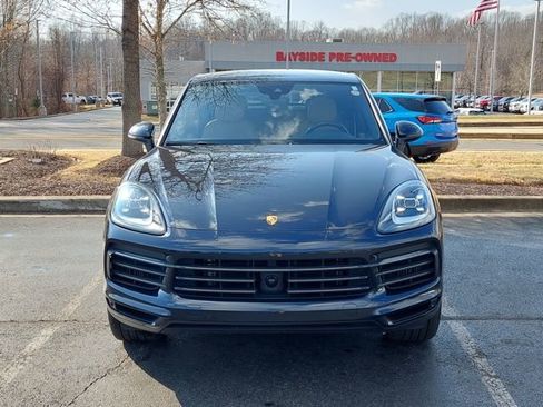 Used 2023 Porsche Cayenne Platinum Edition image 5