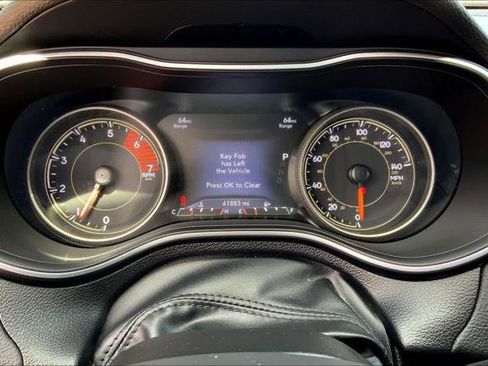 Certified 2022 Jeep Cherokee Latitude Lux AWD/4WD image 22