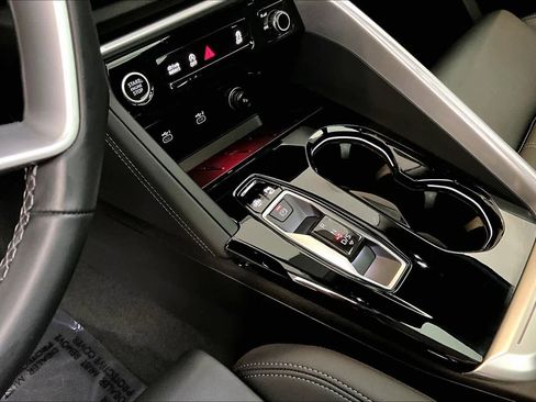 Certified 2025 Audi Q5 Premium w/ Premium Plus AWD/4WD image 17