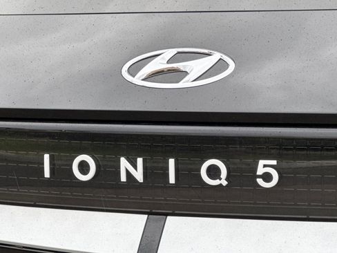 Used 2023 Hyundai Ioniq 5 SEL RWD image 29
