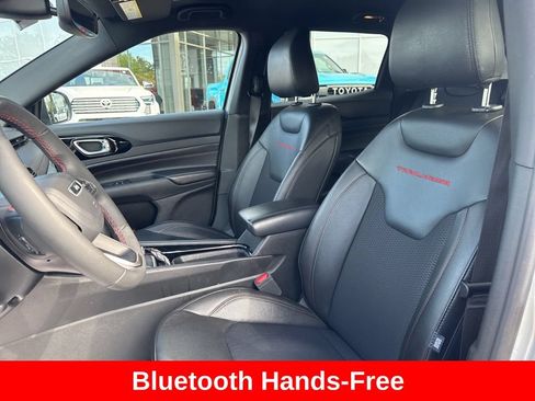 Used 2025 Jeep Compass Trailhawk AWD/4WD image 11
