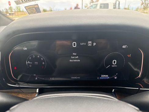 Used 2025 Jeep Grand Wagoneer 4WD image 17