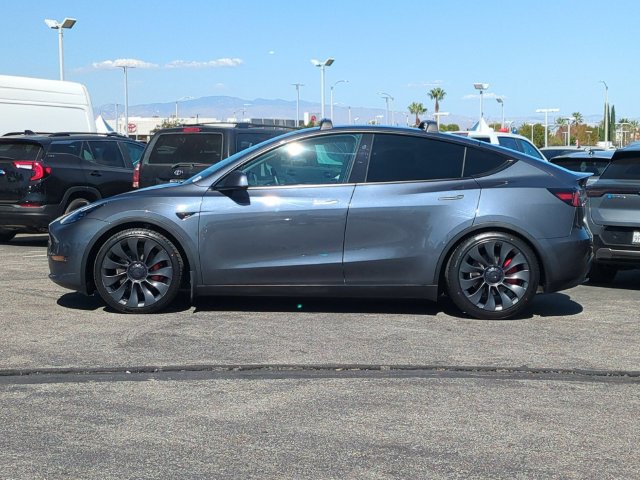Used 2023 Tesla Model Y Performance AWD/4WD image 5