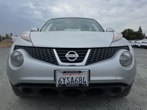 Used 2013 Nissan Juke S FWD image 11