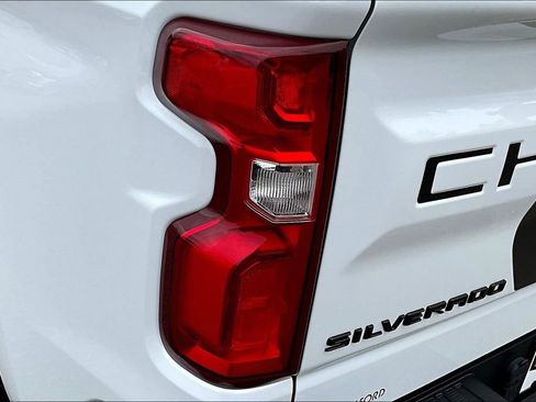 Used 2024 Chevrolet Silverado 1500 RST w/ Rally Edition AWD/4WD image 26
