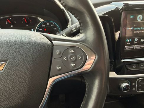 Used 2019 Chevrolet Traverse LT w/ LT Premium Package FWD image 17