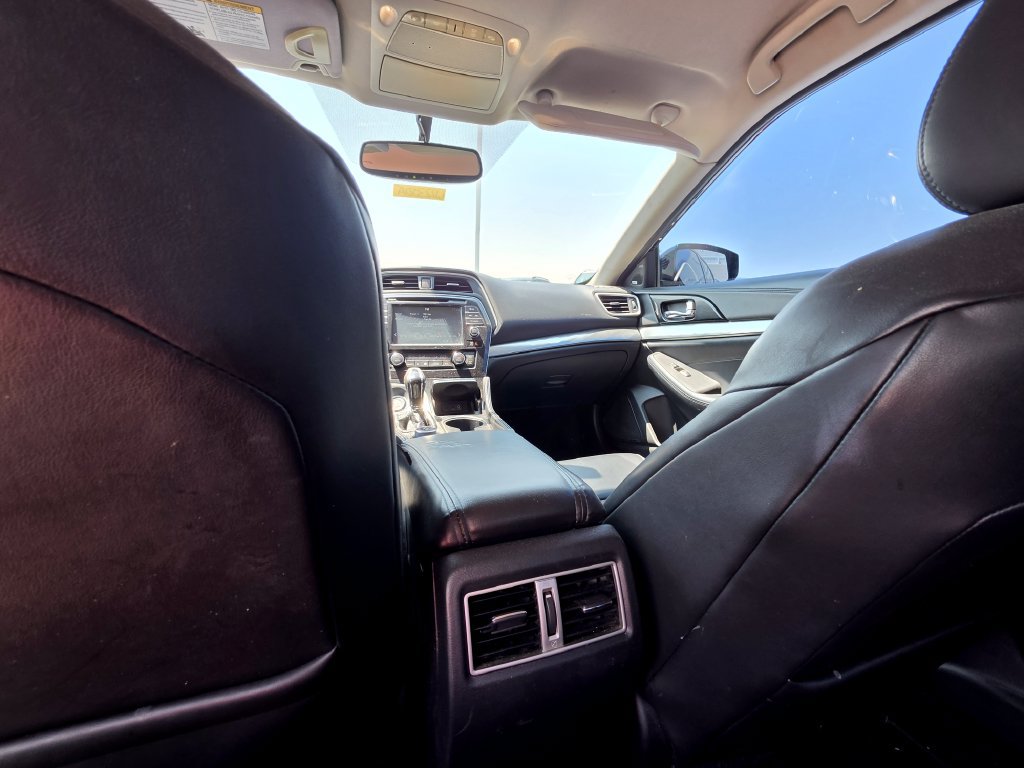 Used 2017 Nissan Maxima SR w/ Midnight Edition FWD image 17