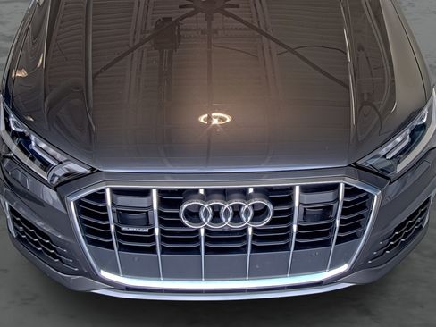 Used 2023 Audi Q7 2.0T Premium w/ Convenience Package AWD/4WD image 18