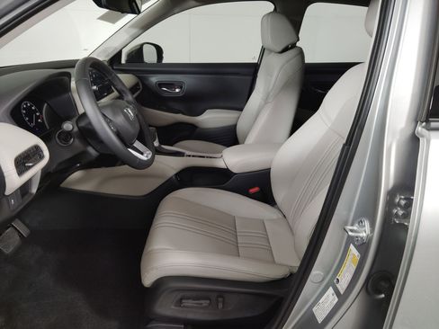 Certified 2026 Honda HR-V EX-L image 5