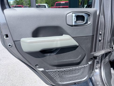 New 2026 Jeep Gladiator Mojave AWD/4WD image 31