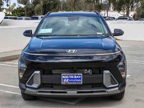 New 2026 Hyundai Kona SEL Premium AWD/4WD image 2