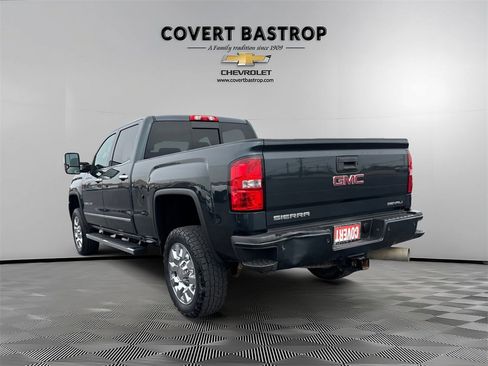 Used 2018 GMC Sierra 2500 Denali w/ Duramax Plus Package image 5