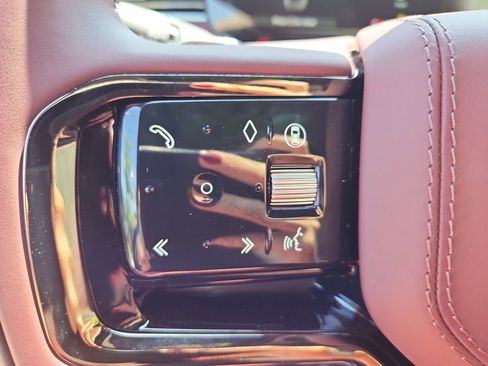 New 2025 Land Rover Range Rover Sport Dynamic SE image 19