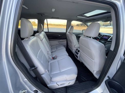 Used 2016 Honda Pilot EX-L image 12