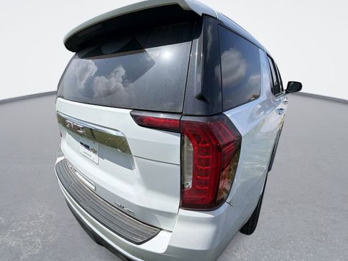Used 2021 GMC Yukon SLT w/ SLT Premium Package image 7