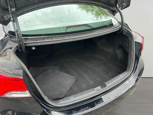 Used 2012 Hyundai Elantra Limited w/ Technology Pkg 5 FWD image 30