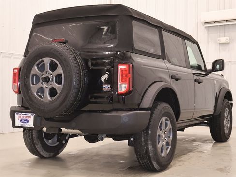 New 2026 Ford Bronco Big Bend image 9