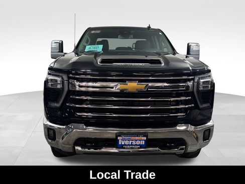 Used 2024 Chevrolet Silverado 2500 LTZ AWD/4WD image 3