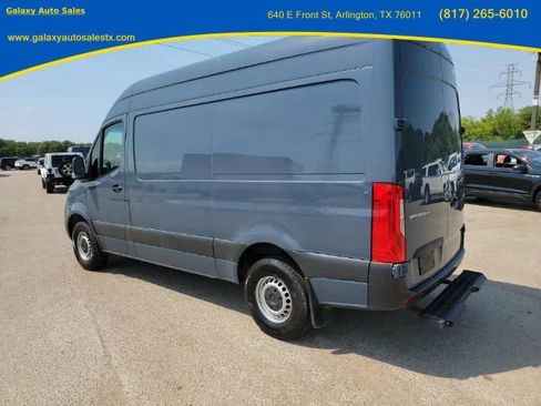 Used 2019 Mercedes-Benz Sprinter 144 image 4