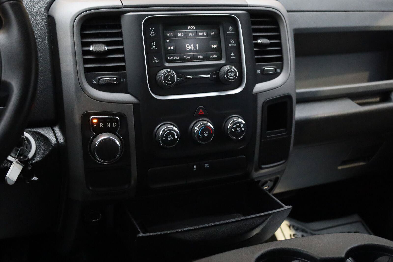 Used 2015 RAM 1500 Express RWD image 35