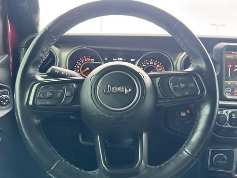 Used 2021 Jeep Gladiator Sport image 17