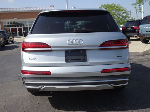 Certified 2023 Audi Q7 2.0T Premium w/ Convenience Package AWD/4WD image 4