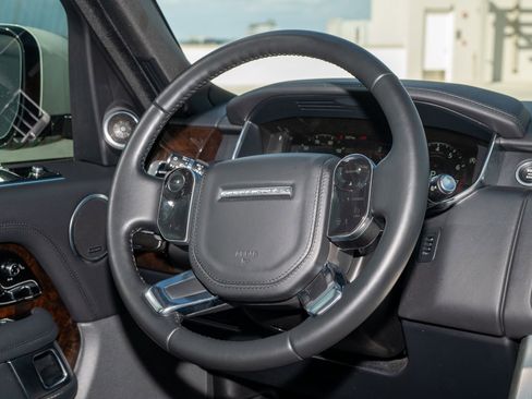 Used 2022 Land Rover Range Rover Westminster Edition image 29