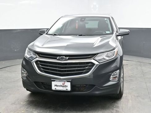 Used 2021 Chevrolet Equinox LT FWD image 2