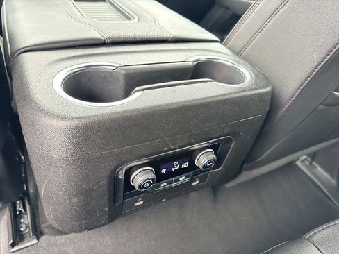 Certified 2024 Chevrolet Suburban RST RWD image 16