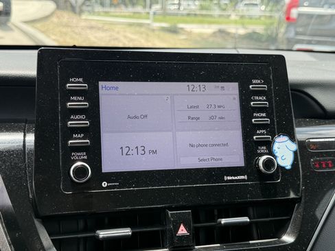 Used 2022 Toyota Camry LE FWD image 20