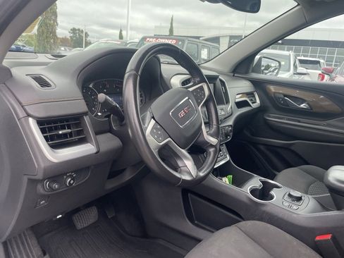 Used 2021 GMC Terrain SLE w/ Driver Convenience Package image 10